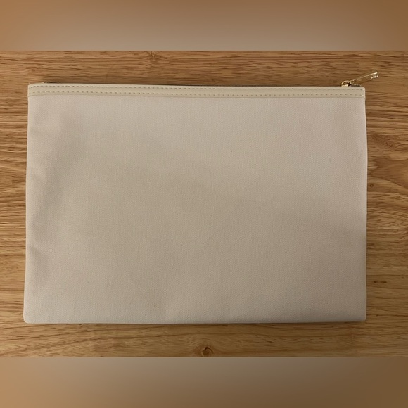 Dior Pouch - Picture 2 of 4